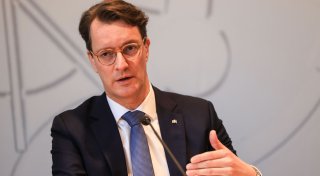 Wüsts Sorge vor Populisten in den Sozialen Medien