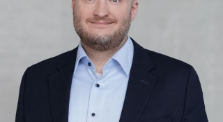 Commerzbank-Betriebsratschef sagt Unicredit den Kampf an