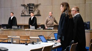 «Dann erledigen und anzünden» - lebenslange Haft für Ehepaar