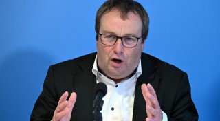 NRW-Verkehrsminister: Zahl der Schlaglöcher wird zunehmen