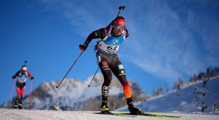 Biathlet Nawrath Verfolgungs-Achter in Hochfilzen