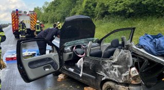 Pkw überschlägt sich auf A33 bei Borchen