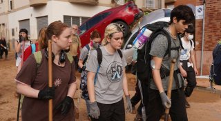 Etwa 15.000 Freiwillige auf dem Weg in spanische Dörfer