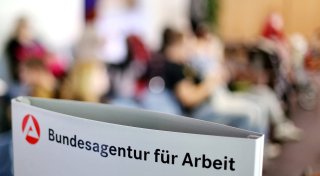 Keine Beratung ohne Termin: Schluss mit Warten in der Warburger Arbeitsagentur