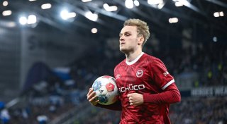 Arminia Bielefeld muss rund um den Jahreswechsel immer freitags ran