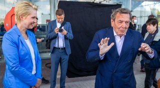 Ausschuss beharrt auf Schröder-Aussage - Anwalt empört