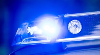 Razzia gegen Telefonbetrüger - Frau festgenommen
