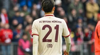 Verletzt ausgewechselt: FC Bayern bangt um Verteidiger Ito