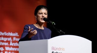 Sahra Wagenknecht teilt in Bielefeld gegen politische Gegner aus