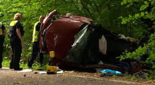 Vier junge Menschen sterben bei Unfall in NRW - 16-Jähriger saß am Steuer