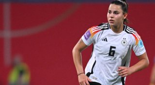 Mittelfeld-Casting bei DFB-Frauen: Schafft es Oberdorf noch?