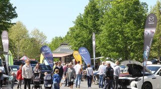 Mit vielen Fotos: Espelkamper Automarkt im Wandel