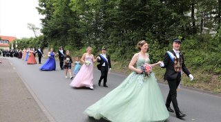 „Hier kommt Alex“: So feiert Warburg Schützenfest