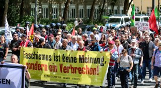Breiter Protest gegen Neonazi-Aufmarsch in Herford: Lautstark, aber fragil