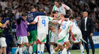 Starker Auftakt für Italien mit Sieg gegen Frankreich
