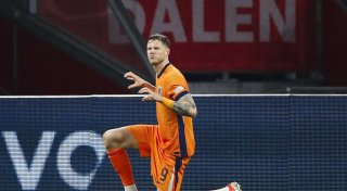 Van der Vaart kritisiert Weghorst-Jubel nach Szalai-Drama