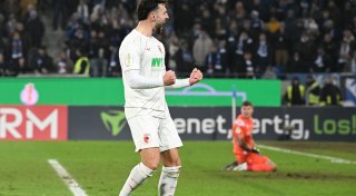 Jubel im Pokal-Krimi: Augsburger entschuldigen sich