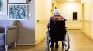 Bünderin erhält Rechnungen vom Pflegeheim - für ihre vor Jahren verstorbene Tante