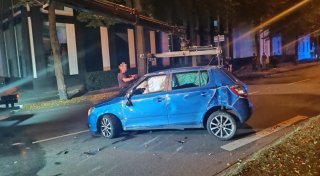 Bielefelder gefährdet andere und flüchtet - Pkw landet auf dem Dach