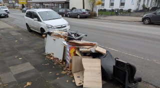 Wilder Müll verärgert Anwohner an der Löhner Königstraße