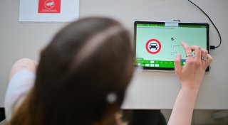 TüV Nord wird bestreikt: Prüfungen fallen aus, Fahrlehrer im Kreis Herford schäumen