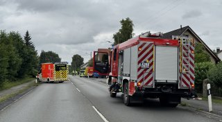 Wohnhaus in Bielefeld brennt: Mann rettet sich mit Sprung aus dem Fenster