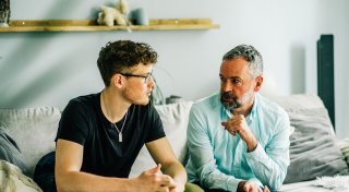 Angst vor Wehrdienst: Wie sprechen Eltern mit Kind darüber?