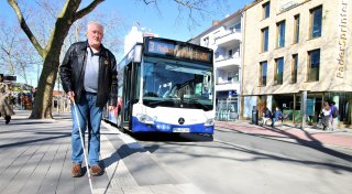 Im Test: Paderborner Busbahnhof fällt beim Blindenverein teilweise durch