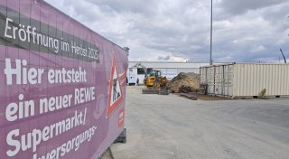 Rewe- und Röther-Baustelle in Brakel: Was blinkt denn da?