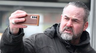 „RTL 2“-Ikone Carsten Stahl in Herford: Warum es dabei um rosa Klopapier geht