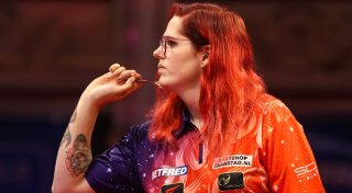 «Abschaum»: Hitzige Debatte um Transfrau bei Darts-WM
