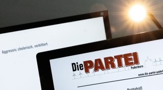 Nach gescheiterter Strafanzeige gegen Paderborner Die Partei: Prüfung durch Anwaltskanzlei