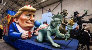 Trump, Musk und Putin im Kölner Rosenmontagszug