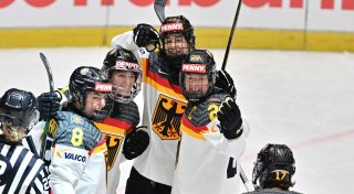 Deutsches Eishockey-Frauen-Team steht im WM-Viertelfinale