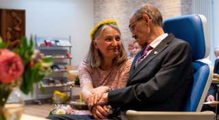 „Ein Herzenswunsch“: Schwerkranker Patient heiratet große Liebe im Klinikum Herford