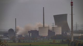 Kühltürme von AKW Gundremmingen gesprengt