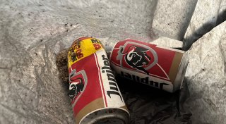 Handwerker räumt auf: Kunstwerk landet versehentlich im Mülleimer