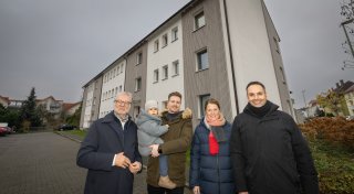 Statt Abriss: Saniertes Bielefelder Haus lässt jetzt die ganze Straße aufblühen
