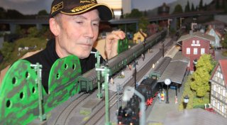 Modelleisenbahn-Liebhaber aus dem Kreis Paderborn beendet riesiges Projekt