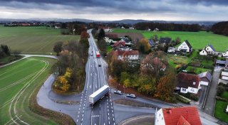 Mehr Sicherheit in Kirchlengern: Bekommt die B239 einen Radweg?