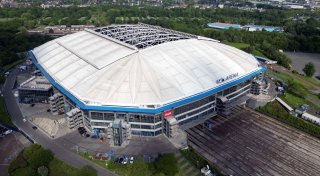 Zum Saisonstart: Merkur Group aus Espelkamp wird neuer Sponsor des FC Schalke 04