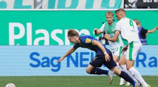 Kiel feiert in Fürth den ersten Saisonsieg