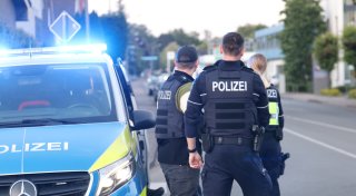 Bünder (23) durch Schüsse verletzt: Polizei fahndet mit Foto nach Verdächtigem