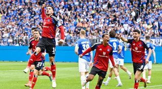 Sieg in Darmstadt: HSV dicht vor Bundesliga-Rückkehr