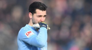 Verein bestätigt: Torwart spielte mit gebrochenem Daumen