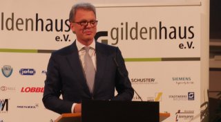 Deutsche-Bank-Chef spricht in Gütersloh: „Die schmerzhafte Quittung bekommen wir jetzt“
