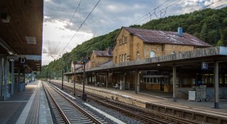 Deutsche Bahn erneuert Aufzug am Bahnhof Altenbeken