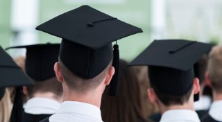 Frauen studieren laut Statistik schneller