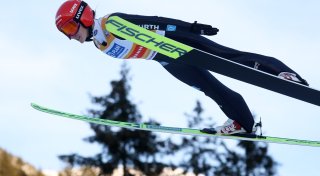 Slowenin Prevc gewinnt erneut Tour der Skispringerinnen