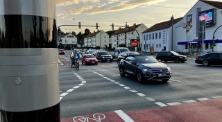 Noch im Sommer soll in Herford der erste Rotlicht-Blitzer in Betrieb gehen